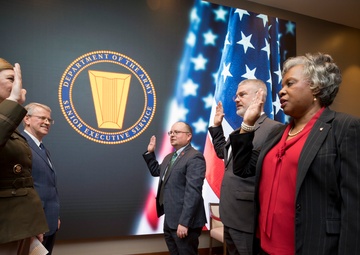 ERDC inducts three leaders into Senior Executive Service