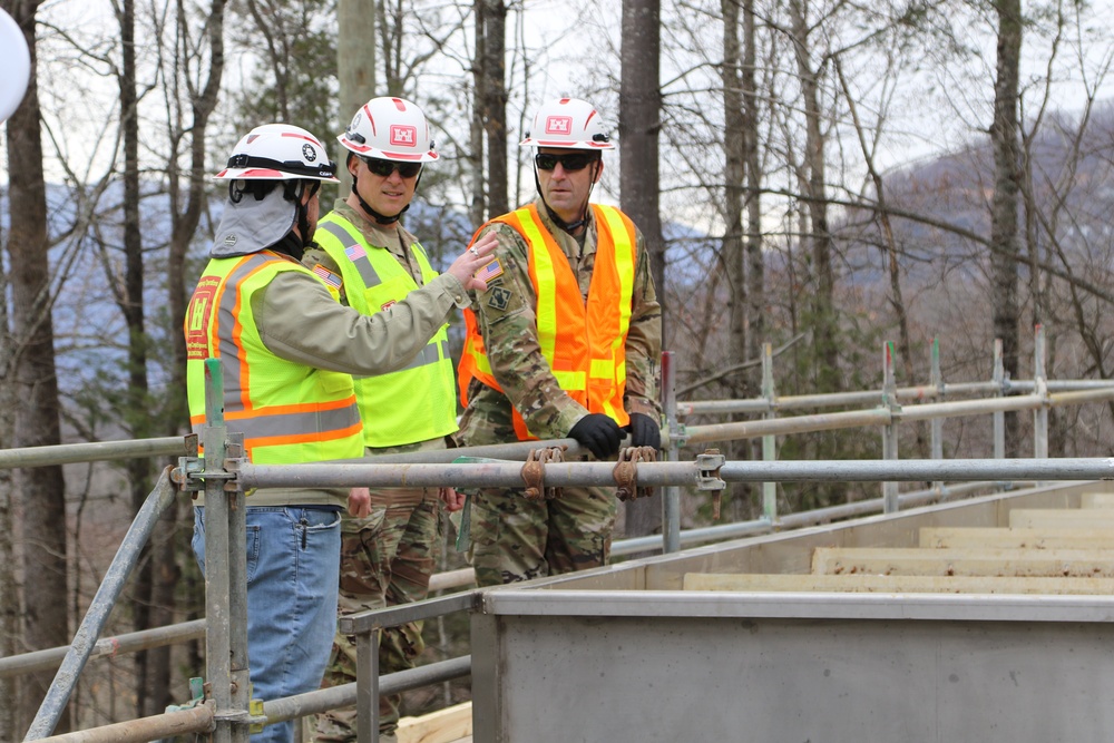 South Atlantic Division Commander visits Burnett Reservoir