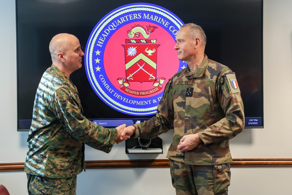 French Gen. Pierre Schill Visits Marine Corps Col. Andrew T. Paynter