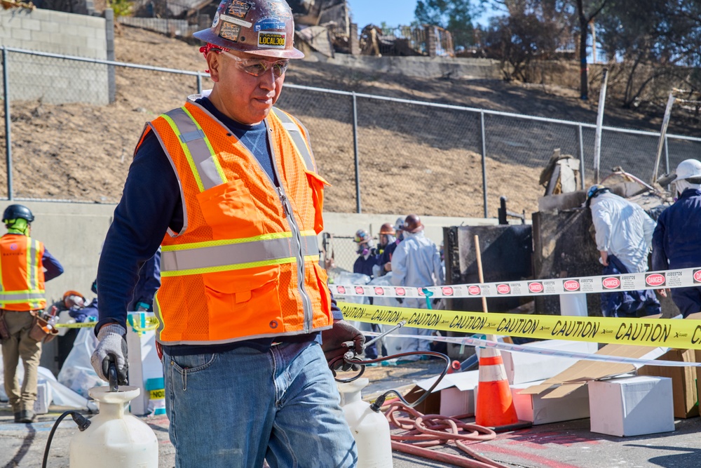 U.S. Army Corps of Engineers Leads Wildfire Cleanup at Loma Alta School