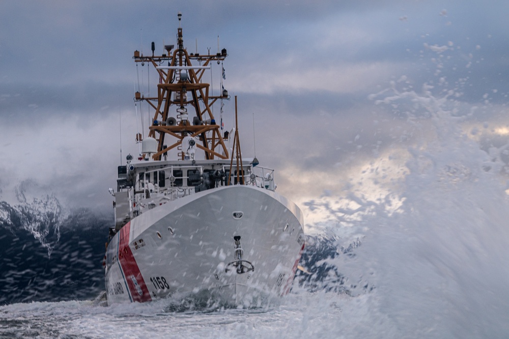 Coast Guard Cutter John Witherspoon crew transits to Juneau, Alaska