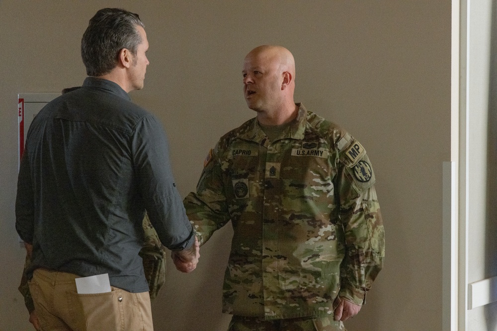 U.S. Secretary of Defense visits Fort Bliss, southern border