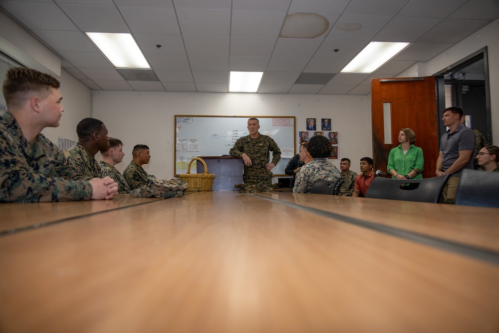 MCICOM CG Tours MCAS Miramar