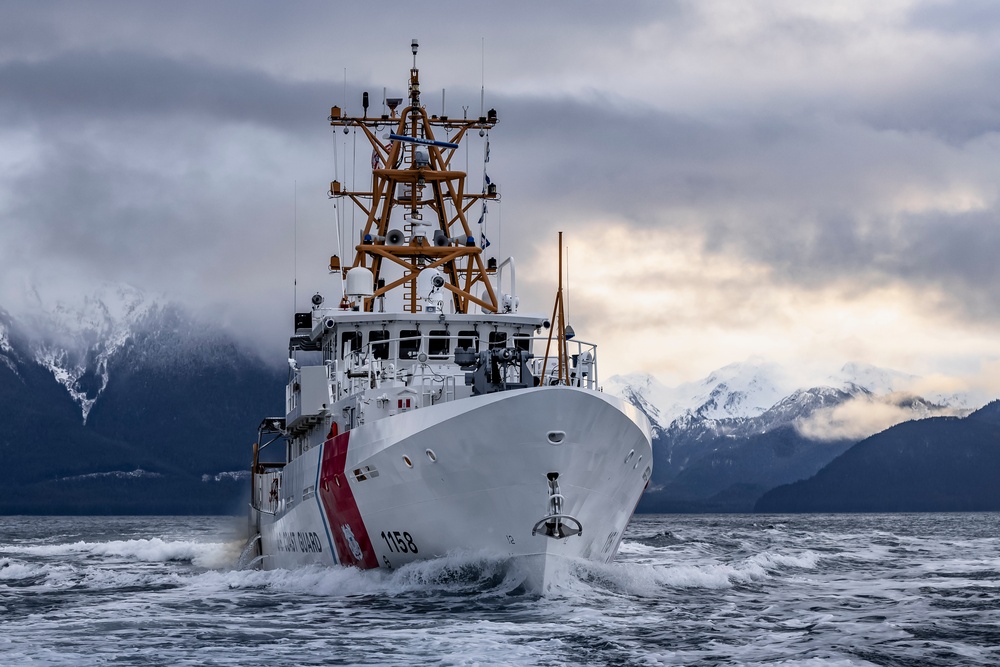 Coast Guard Cutter John Witherspoon crew transits to Juneau, Alaska