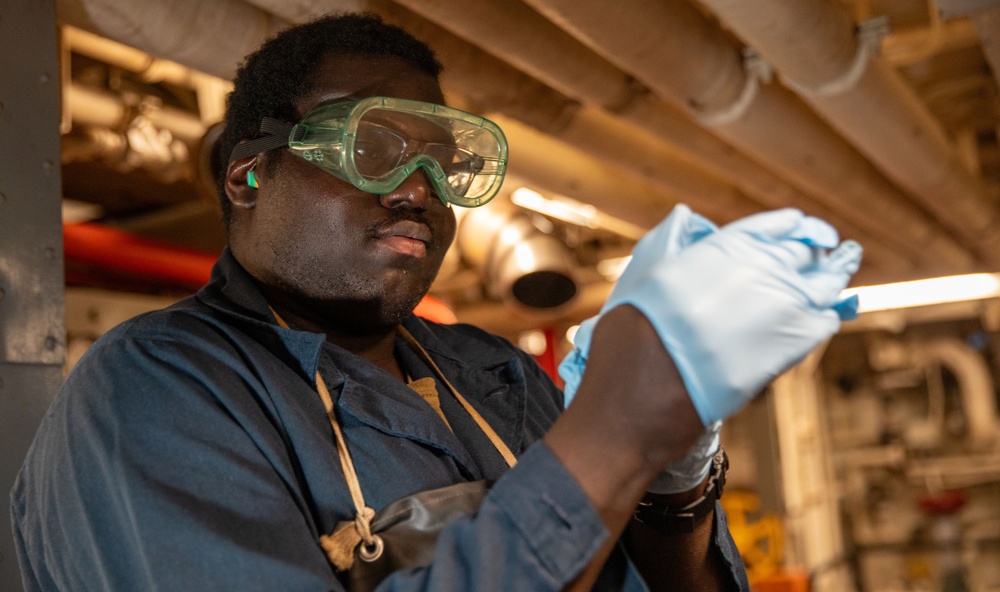 USS Benfold Engineering Training Drill