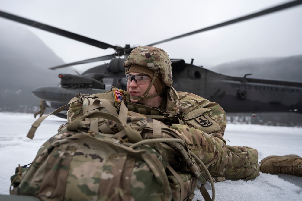 AKARNG infantry and aviators team up during winter FTX