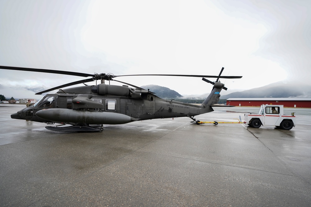 AKARNG infantry and aviators team up during winter FTX
