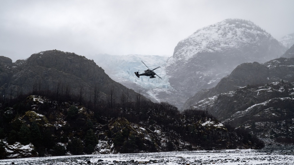 AKARNG infantry and aviators team up during winter FTX