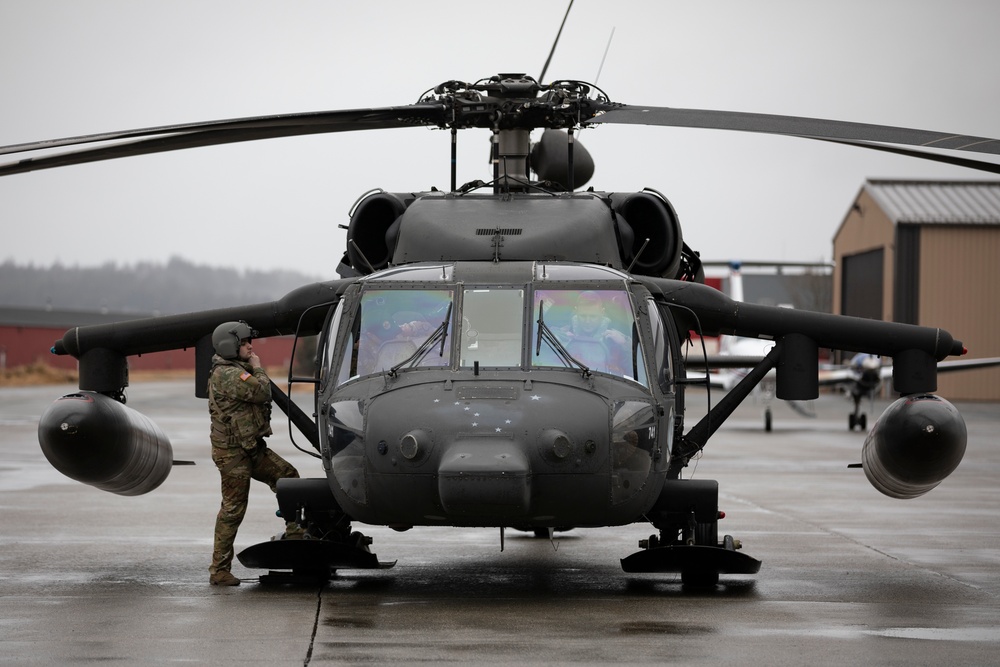 AKARNG infantry and aviators team up during winter FTX