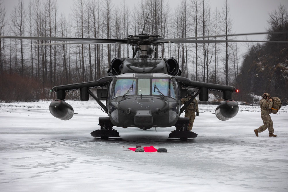 AKARNG infantry and aviators team up during winter FTX