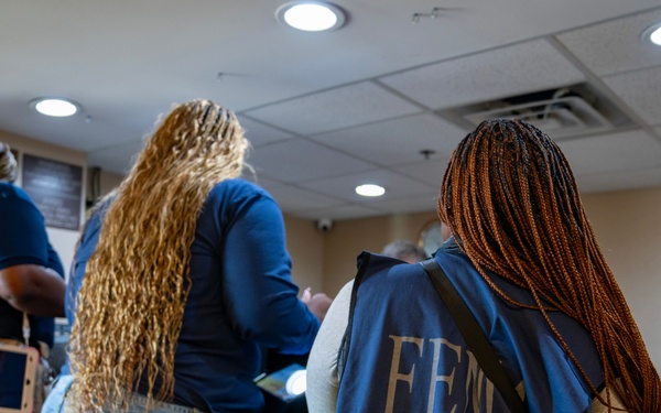 Disaster Survivor Assistance Teams Reach Out to Survivors in Transitional Sheltering Assistance (4)