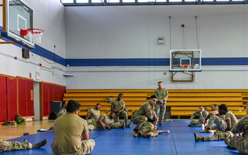 Incirlik performs combatives training