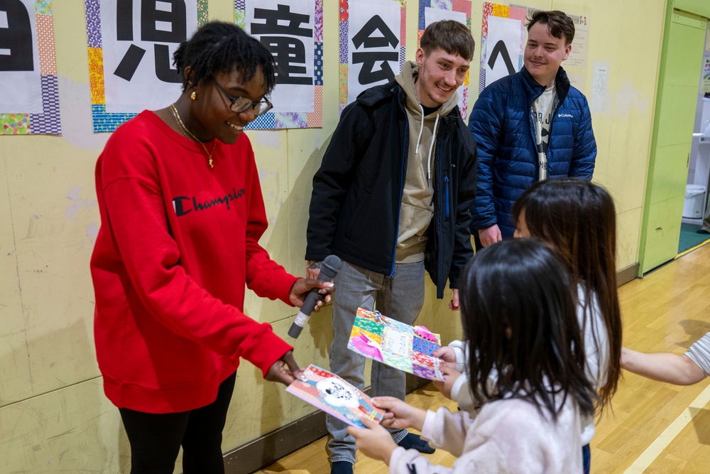 Sailors visit Kosai Jido-kan