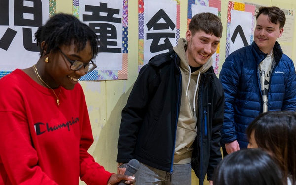 Sailors visit Kosai Jido-kan