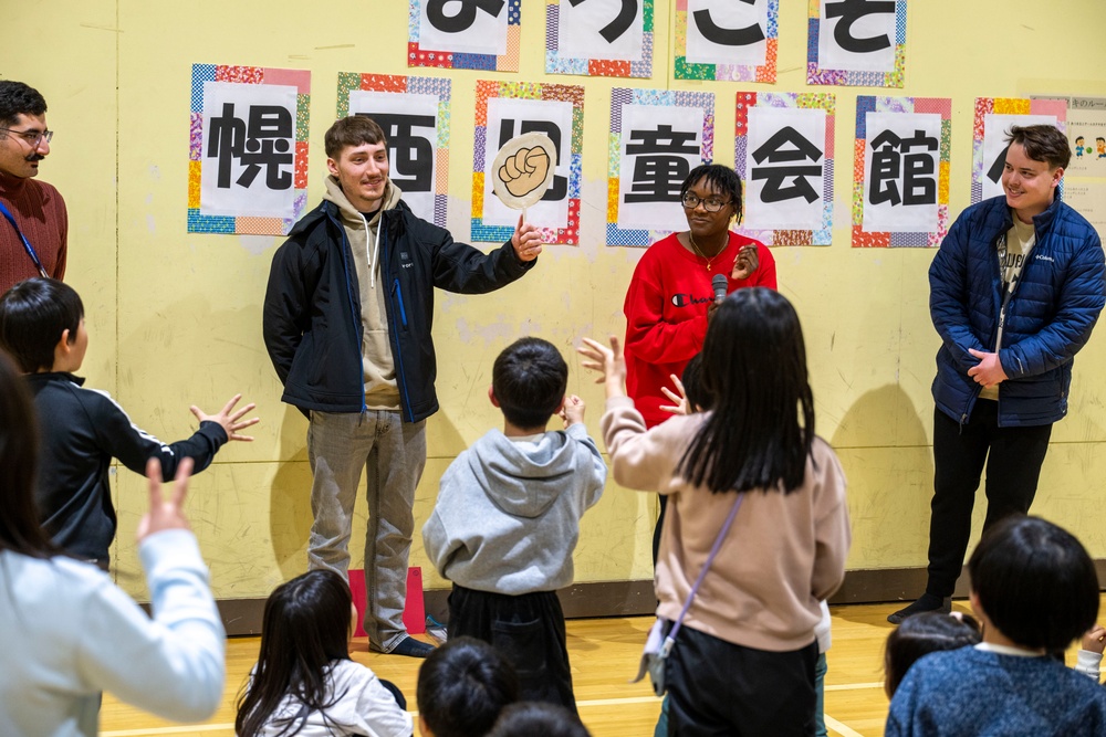 Sailors visit Kosai Jido-kan