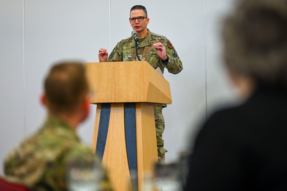 Chief of Chaplains visits Aviano Air Base