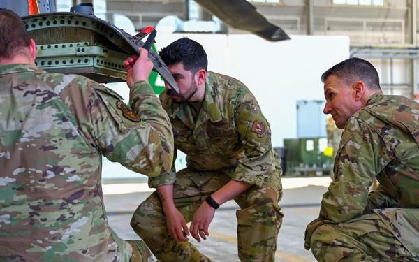 Chief of Chaplains visits Aviano Air Base