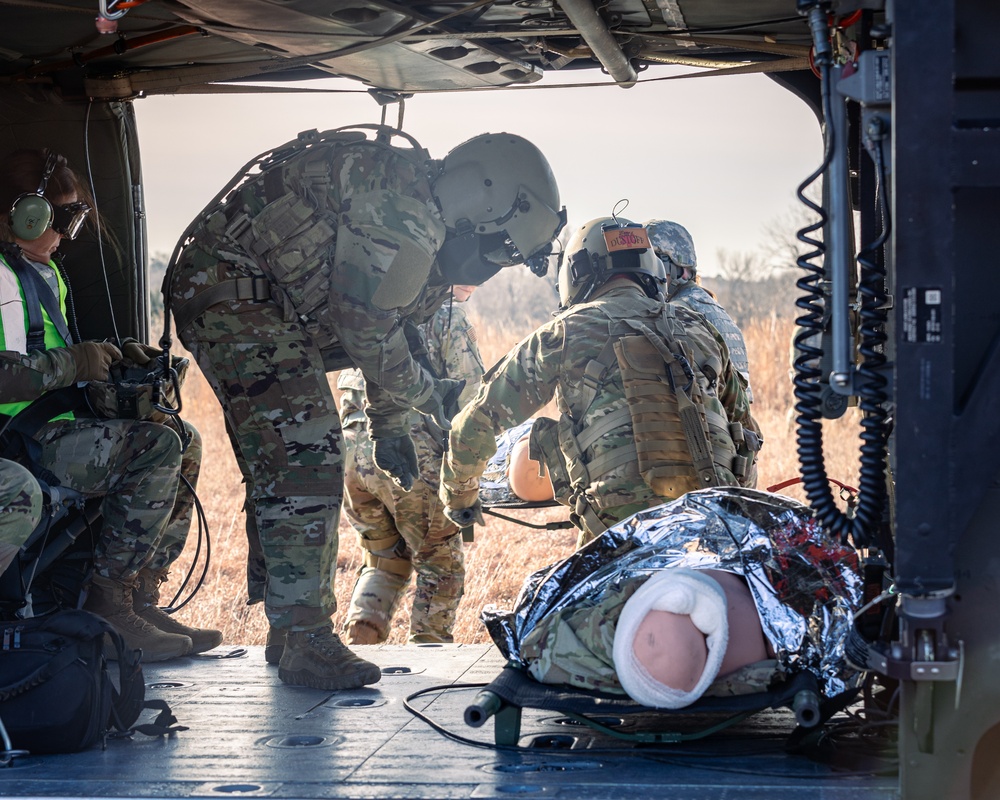 OKGuard, Air Force conduct joint MEDEVAC training at Tinker AFB