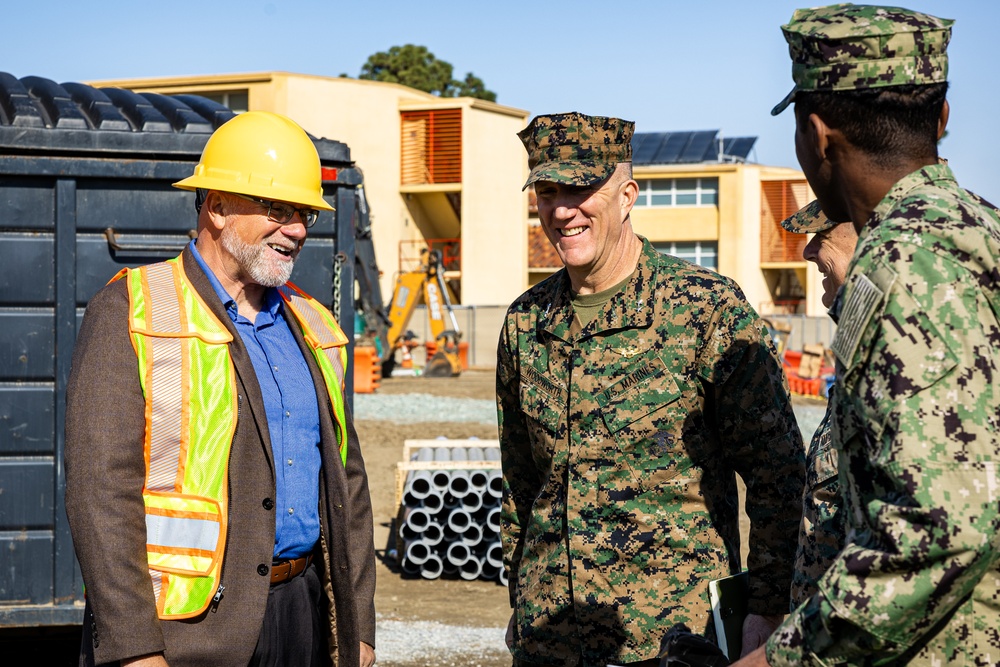 Major General Jason G. Woodworth Visits MCRD San Diego