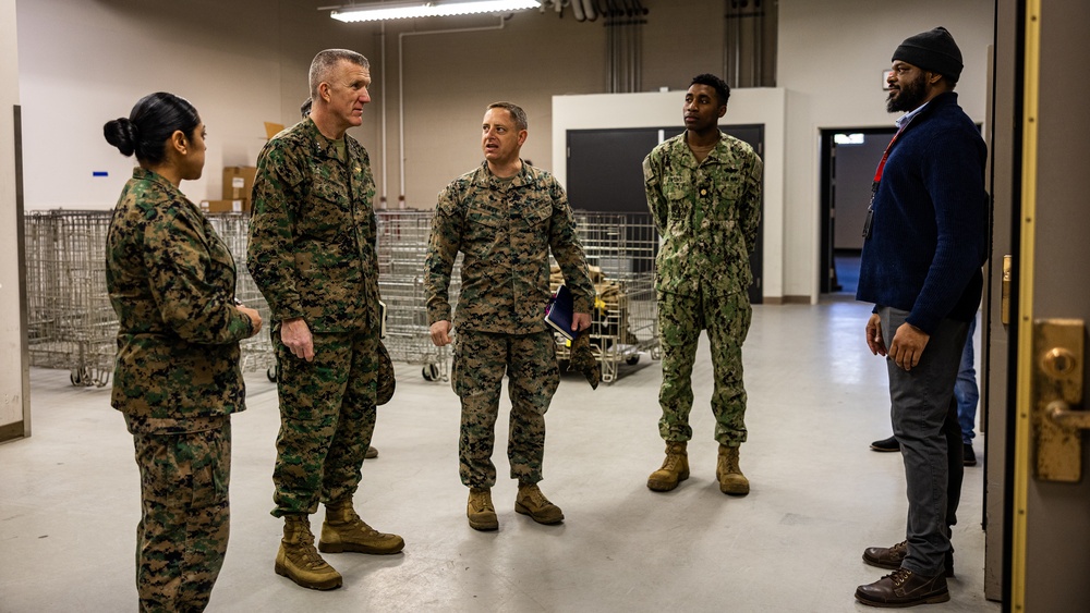 Major General Jason G. Woodworth Visits MCRD San Diego