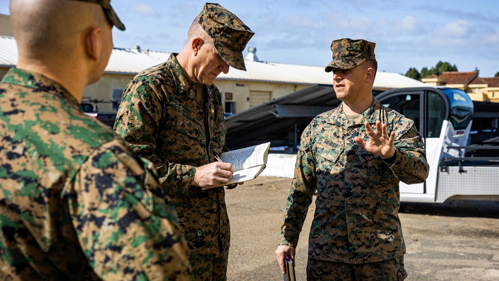 Major General Jason G. Woodworth Visits MCRD San Diego