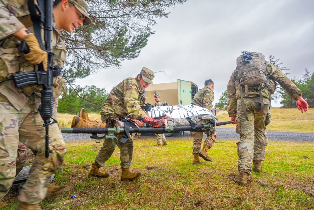 Oregon Guard Combat Medics Test Drone Delivery in Recertification