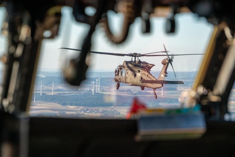 1st Air Cavalry Brigade takes flight during Exercise Combined Resolve