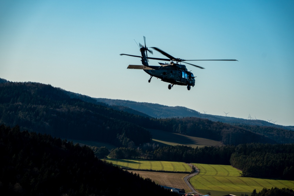 1st Air Cavalry Brigade takes flight during Exercise Combined Resolve