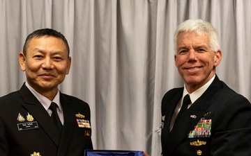 Commander-in-Chief of the Royal Thai Navy Meets With Navy Leaders At The Pentagon