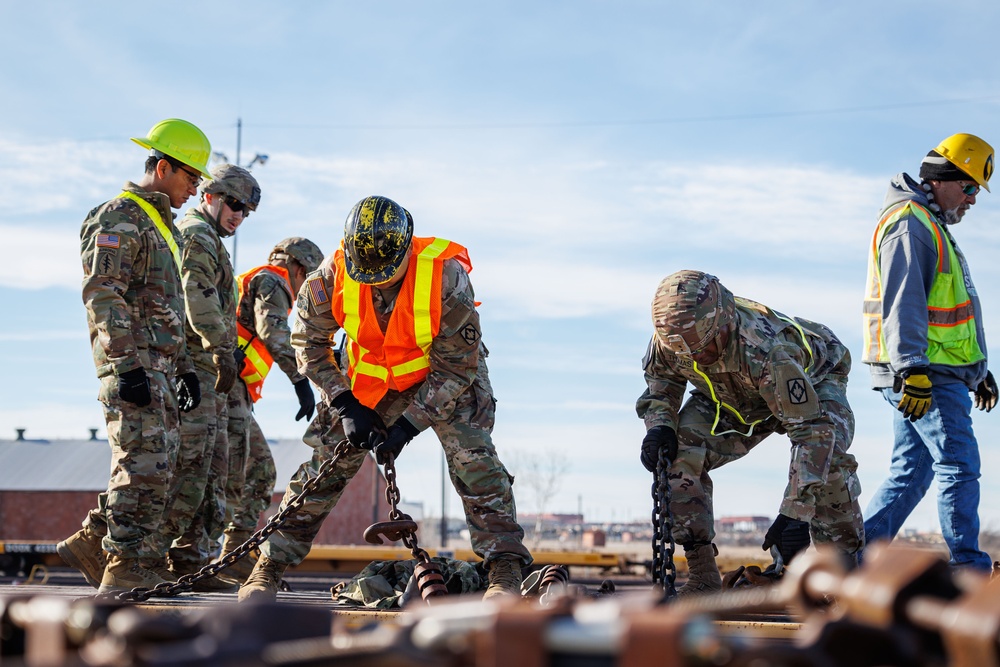 1-14 Soldiers Conduct Railhead Ops