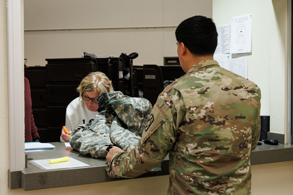 2-20th FAR Soldiers Participate in Army's New R2O Initiative