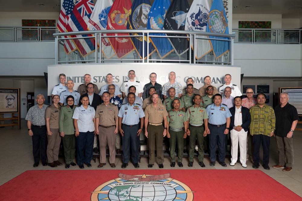 Malaysian Armed Forces delegation visits U.S. Indo-Pacific Command