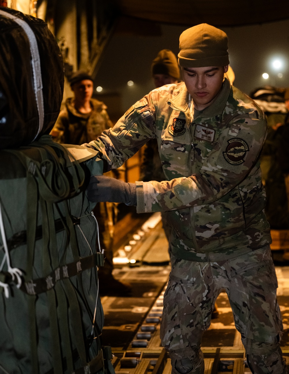 317 AW delivers tactical airlift during joint Arctic exercise