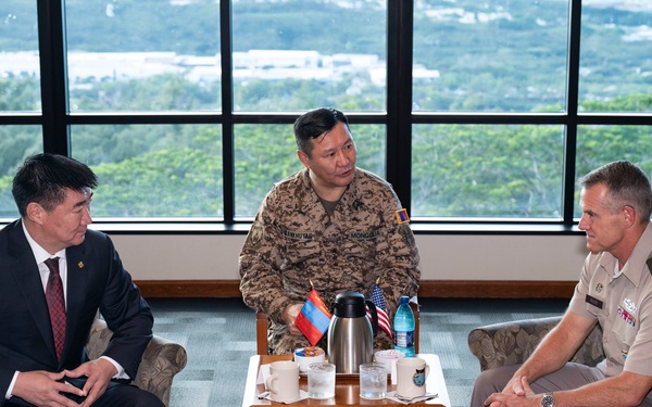 Mongolian Minister of Defense visits U.S. Indo-Pacific Command