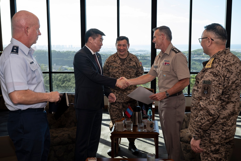 Mongolian Minister of Defense visits U.S. Indo-Pacific Command