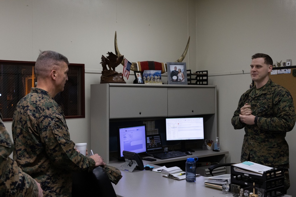 Brig. Gen. Kevin Collins visits MCAS Iwakuni