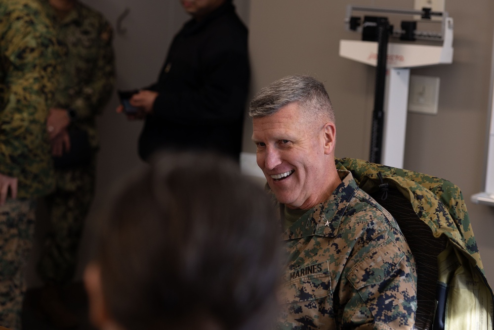 Brig. Gen. Kevin Collins visits MCAS Iwakuni