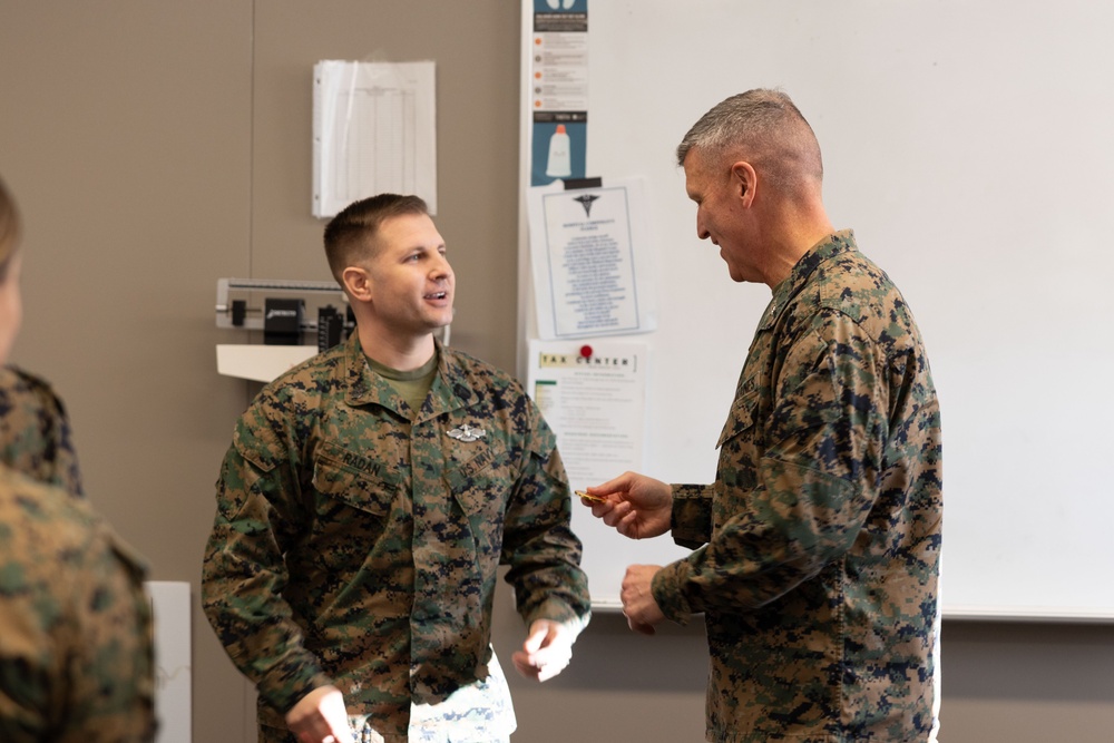 Brig. Gen. Kevin Collins visits MCAS Iwakuni