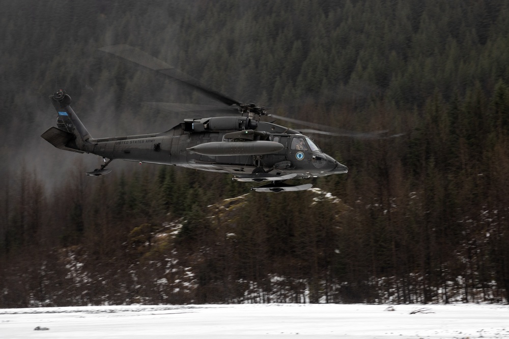 AKARNG infantry and aviators team up during winter FTX