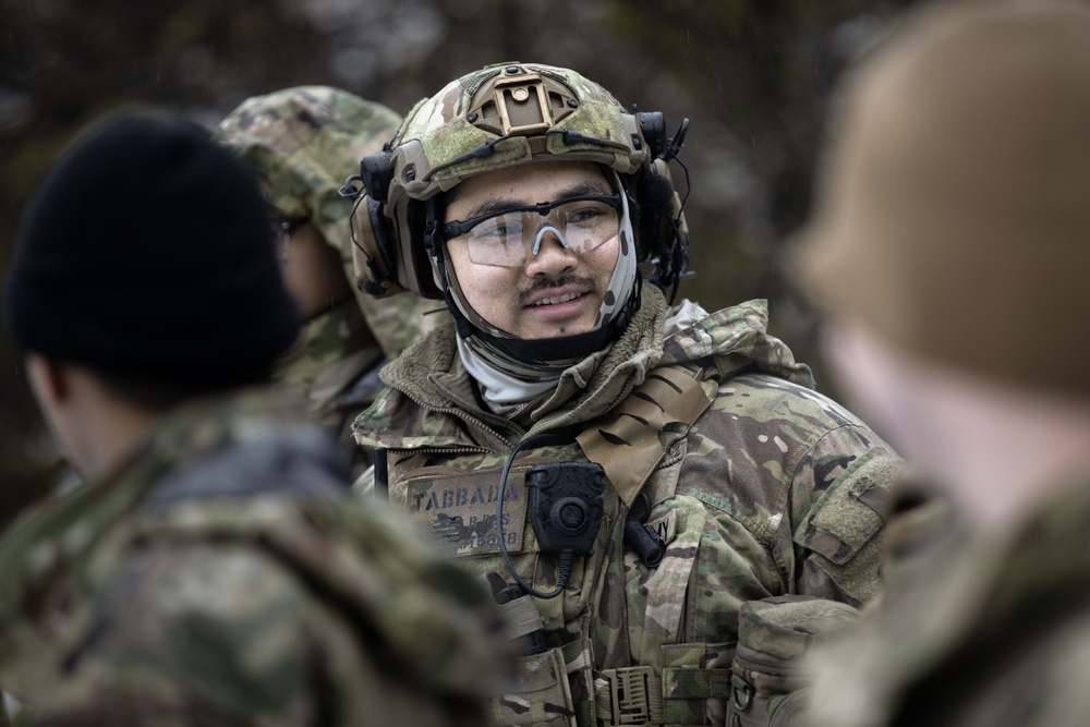 AKARNG infantry and aviators team up during winter FTX