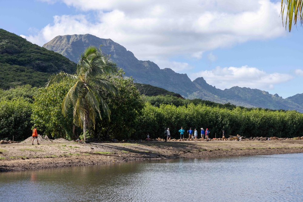 PMRF Sailors and Civilians Volunteer at Alakoko Fish Pond