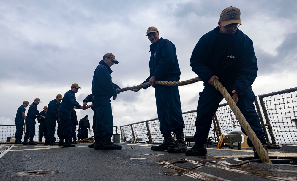DDG 105 Conducts Sea and Anchor