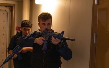 Sailors aboard USS Lewis B. Puller attend the Security Reaction Force Bravo course