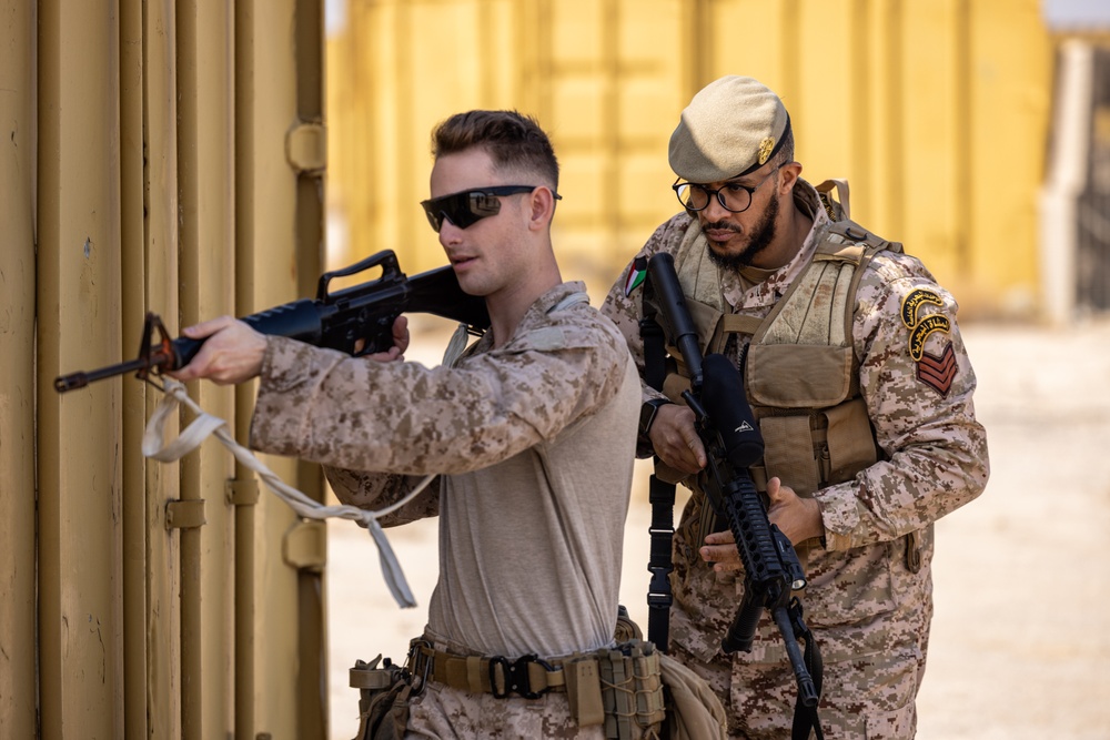 FASTCENT Marines participate in joint training with Kuwaiti armed forces