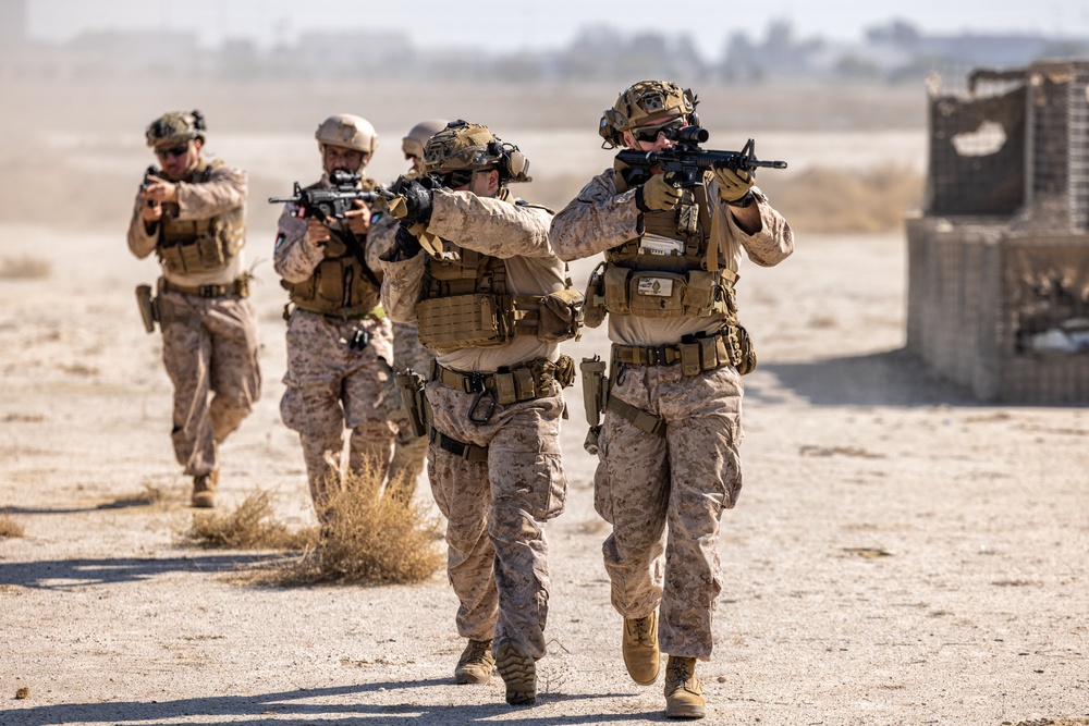 FASTCENT Marines participate in joint training with Kuwaiti armed forces