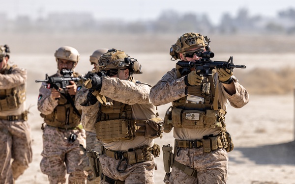 FASTCENT Marines participate in joint training with Kuwaiti armed forces