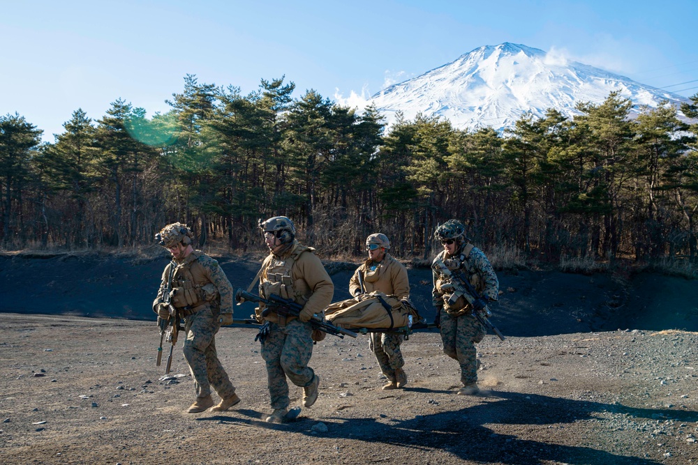 HSC-12 medevac training with 3rd Light Armored Reconnaissance Battalion