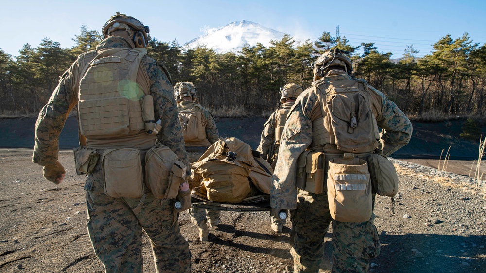 HSC-12 medevac training with 3rd Light Armored Reconnaissance Battalion