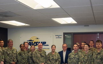 NAVSUP Deputy Commander Visits NAVSUP FLC San Diego