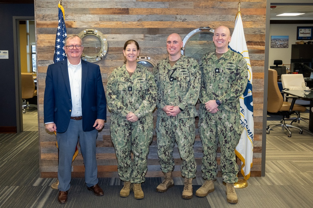 NAVSUP Deputy Commander Visits NAVSUP FLC San Diego